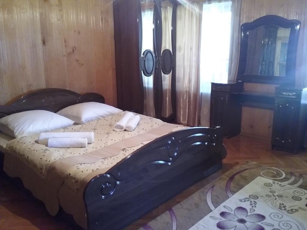 Guest House Anisa Birkiani Kültér fotó